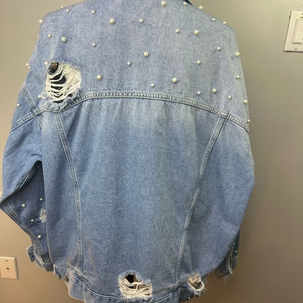 Free People Sunday Funday Pearl Studded Denim Jacket Womens Size M Distressed - Picture 3 of 11